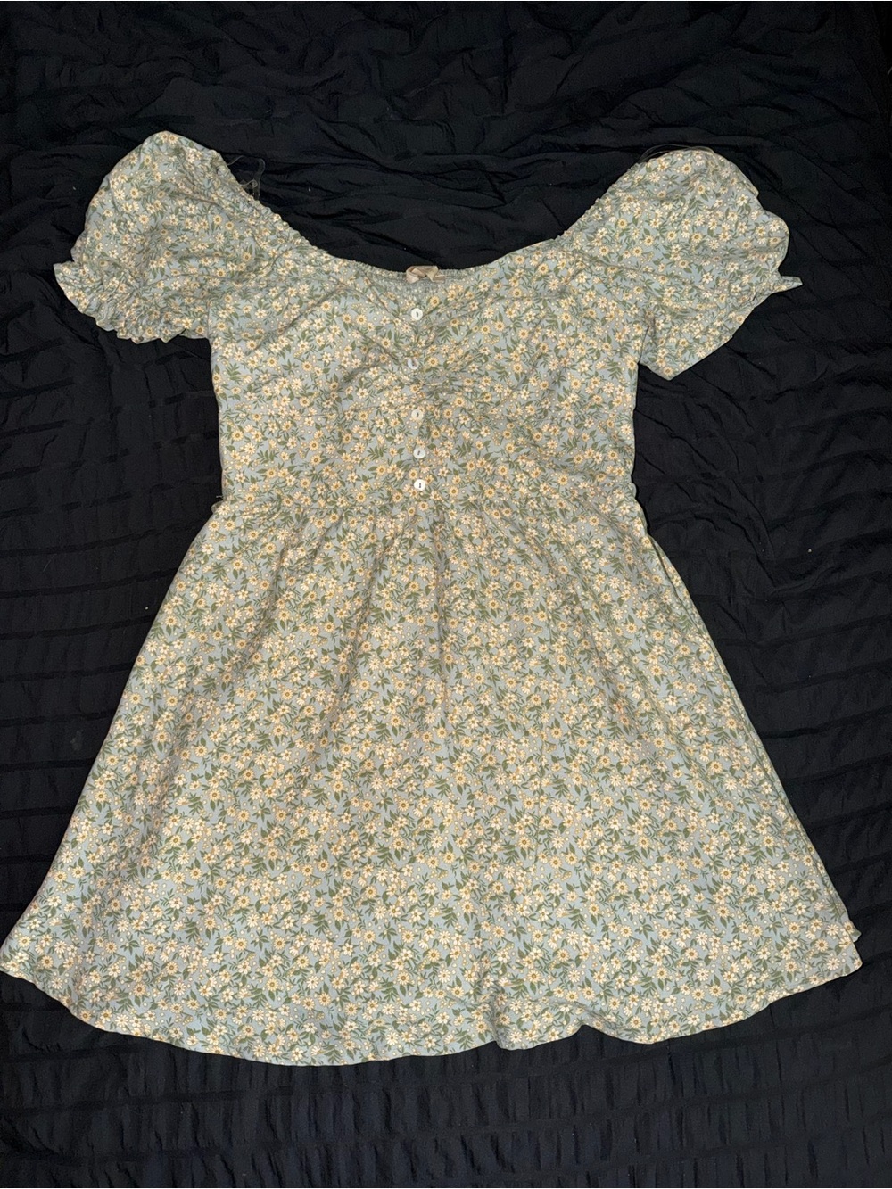 indulge Light Blue Daisy Print Puff-Sleeve Dress